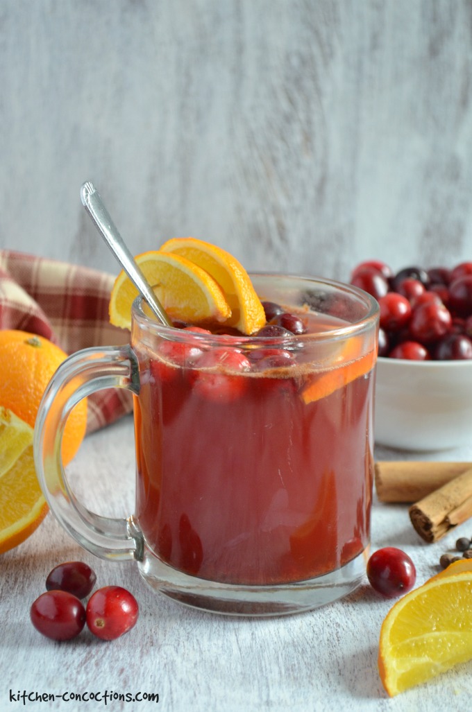 Ornament Exchange Party {Plus Hot Cranberry Orange Drink Recipe